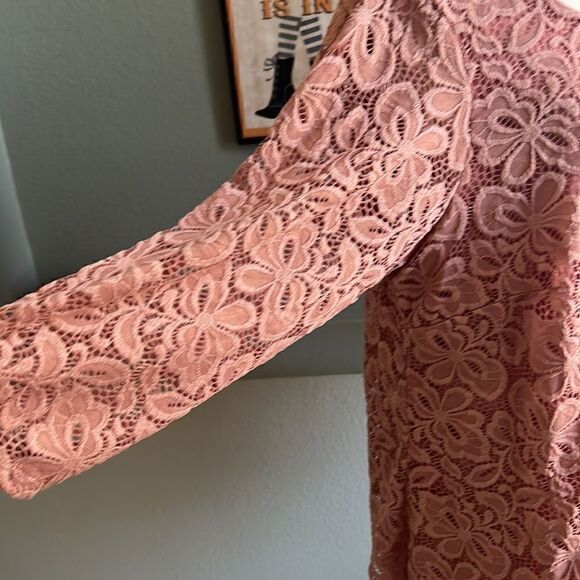 Rose and Olive Blouse  - Picture 3 of 6